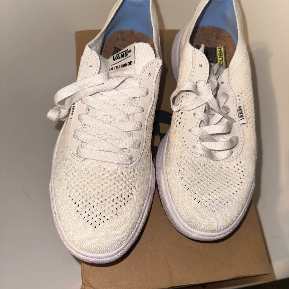 BRAND NEW VANS